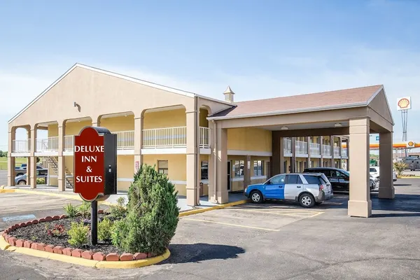 Photo 1 - Deluxe Inn & Suites