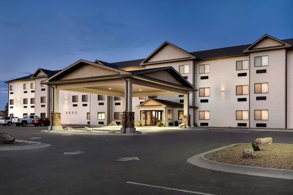 Photo 1 - Baymont by Wyndham Wellington