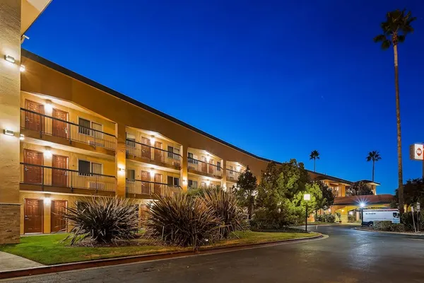 Photo 1 - Best Western Plus Pleasanton Inn