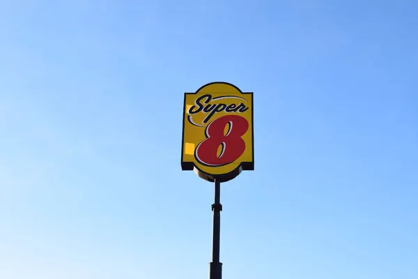 Photo 1 - Super 8 by Wyndham Saginaw