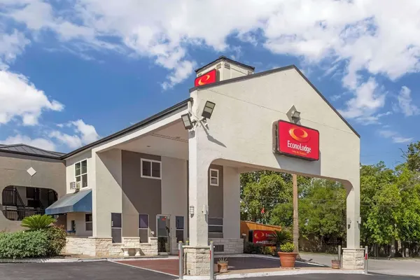 Photo 1 - Econo Lodge Inn & Suites Near Lackland AFB
