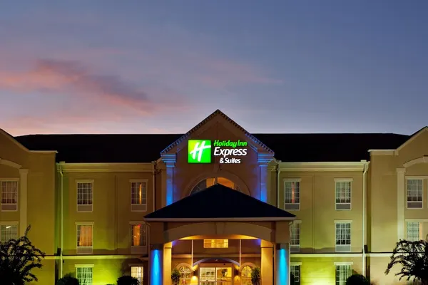 Photo 1 - Holiday Inn Express & Suites Orangeburg