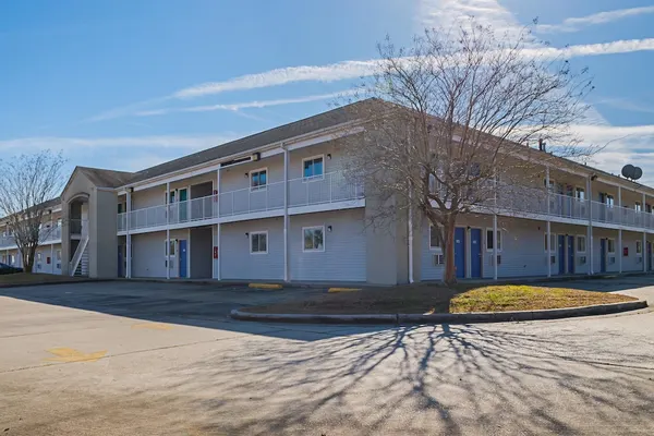 Photo 1 - Motel 6 Bay Saint Louis, MS