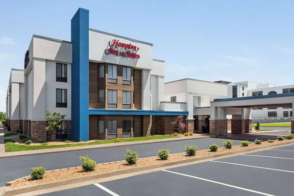 Photo 1 - Hampton Inn & Suites Springfield, MO