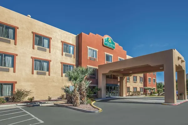 Photo 1 - La Quinta Inn & Suites by Wyndham NW Tucson Marana