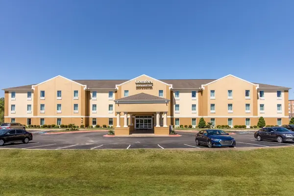Photo 1 - Comfort Inn & Suites Bryant - Benton