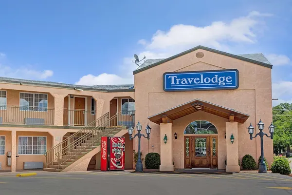 Photo 1 - Travelodge by Wyndham Bishop