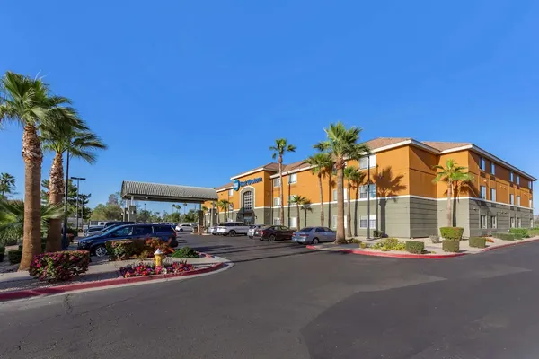 Photo 1 - Best Western North Phoenix Hotel