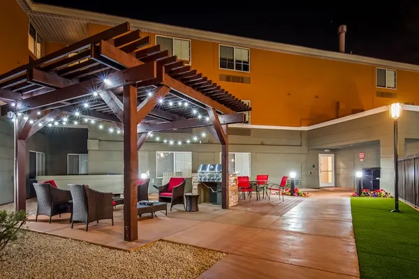 Photo 1 - Best Western North Phoenix Hotel