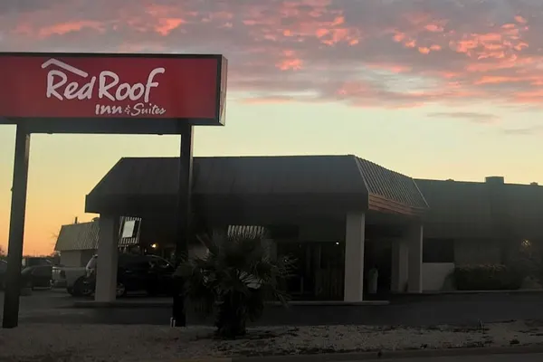 Photo 1 - Red Roof Inn & Suites San Angelo