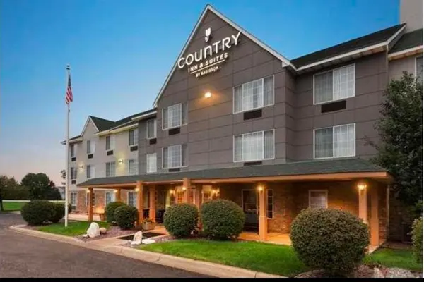 Photo 1 - Country Inn & Suites by Radisson, Minneapolis/Shakopee