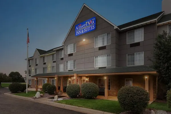 Photo 1 - AmeriVu Inn & Suites - Shakopee