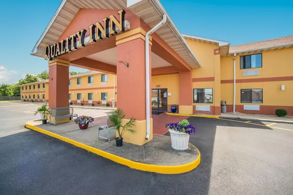 Photo 1 - Quality Inn O'Fallon IL - St. Louis