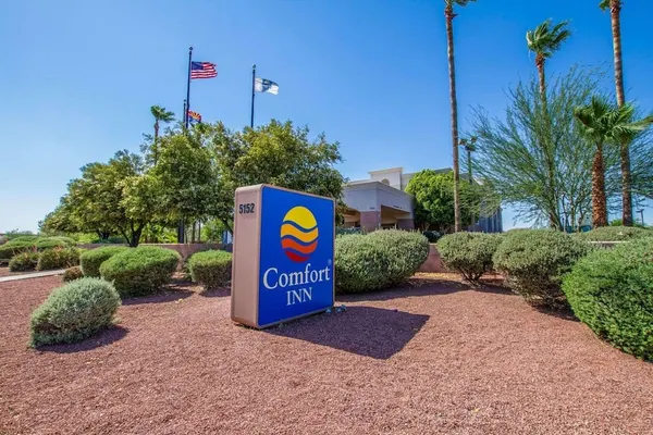 Photo 1 - Comfort Inn I-10 West at 51st Ave