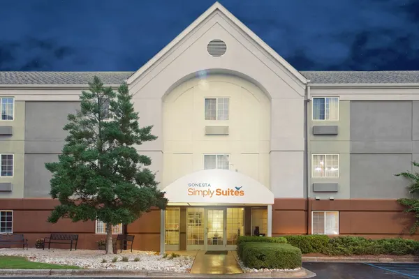 Photo 1 - Sonesta Simply Suites Birmingham Hoover