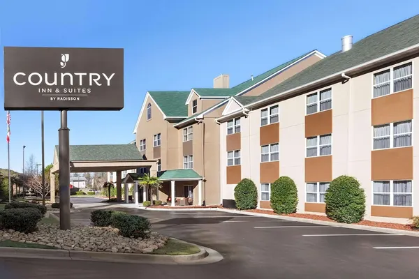 Photo 1 - Country Inn & Suites by Radisson, Dalton, GA