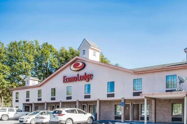Photo 1 - Econo Lodge