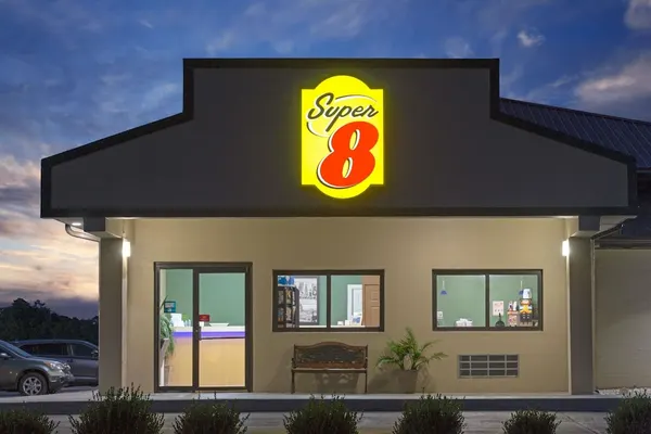 Photo 1 - Super 8 by Wyndham Greencastle