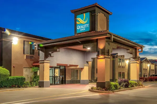 Photo 1 - Quality Inn Forest Hill - Fort Worth South