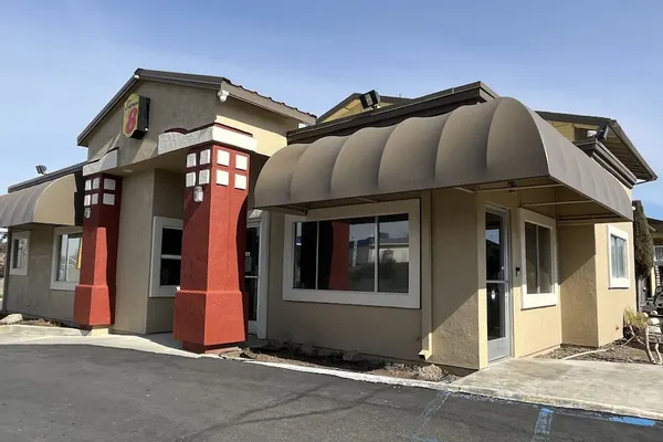 Photo 1 - Super 8 by Wyndham Red Bluff