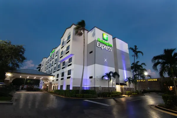 Photo 1 - Holiday Inn Express & Suites Ft. Lauderdale Airport West, an IHG Hotel