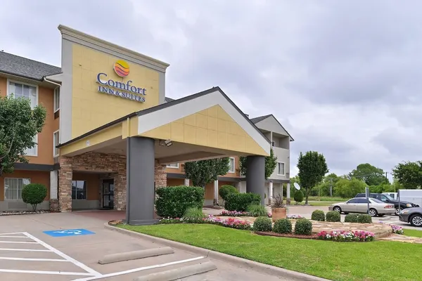 Photo 1 - Comfort Inn & Suites Frisco - Plano