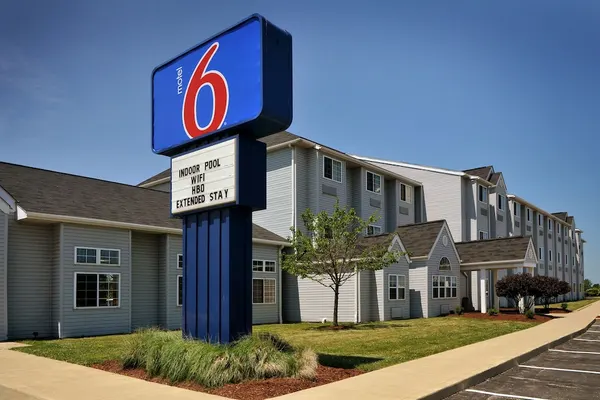 Photo 1 - Motel 6 Huron, OH - Sandusky