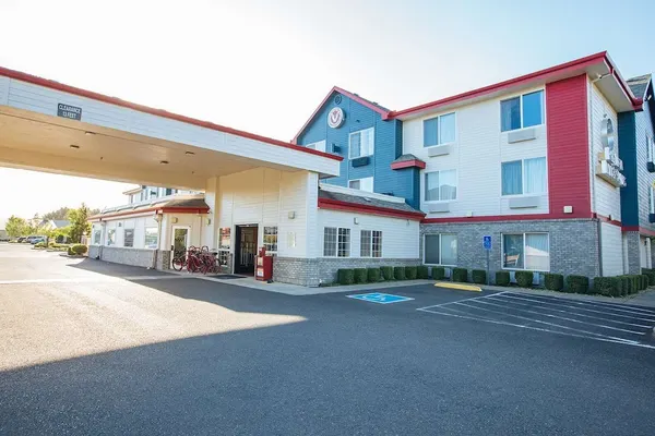 Photo 1 - Red Lion Inn & Suites McMinnville