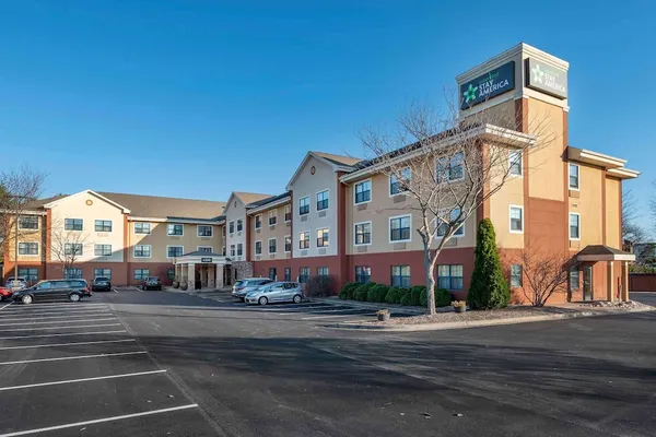 Photo 1 - Extended Stay America Select Suites - Peoria - North