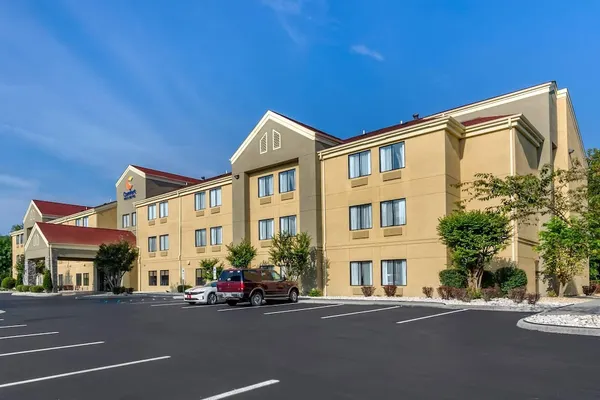 Photo 1 - Comfort Inn & Suites Troutville-Roanoke North