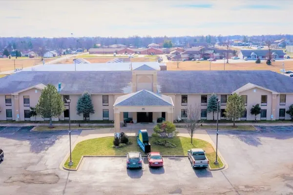 Photo 1 - Days Inn & Suites by Wyndham Cuba