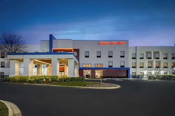 Photo 1 - Hampton Inn & Suites Birmingham-Pelham (I-65)