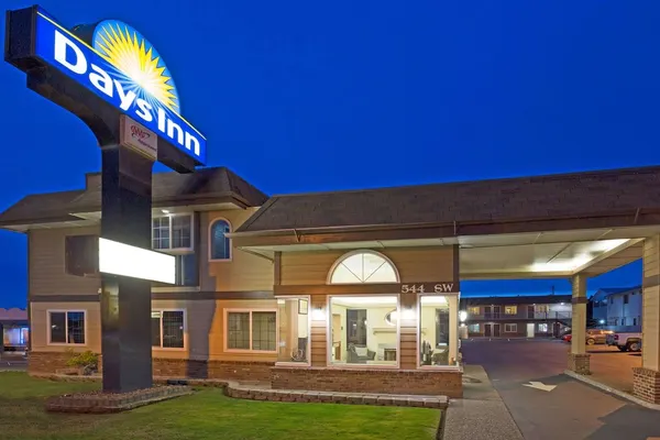 Photo 1 - Days Inn by Wyndham Newport OR