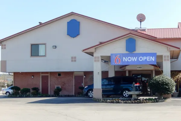 Photo 1 - Super Stay Plus