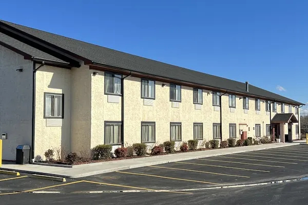 Photo 1 - Super 8 by Wyndham Campbellsville KY