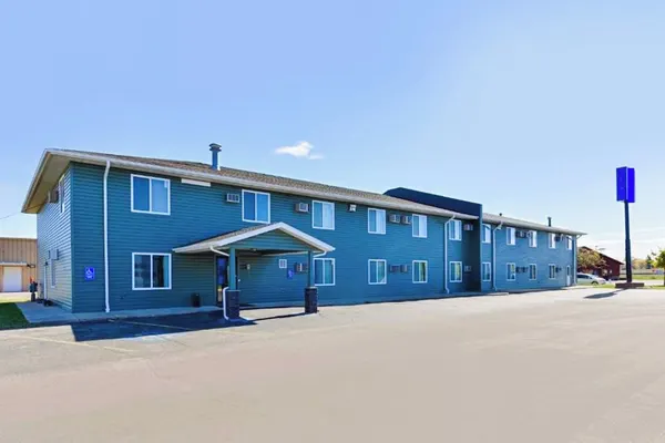 Photo 1 - Love Hotels Staples by OYO at HWY 10 MN