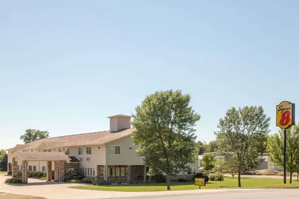 Photo 1 - Super 8 by Wyndham Cresco IA