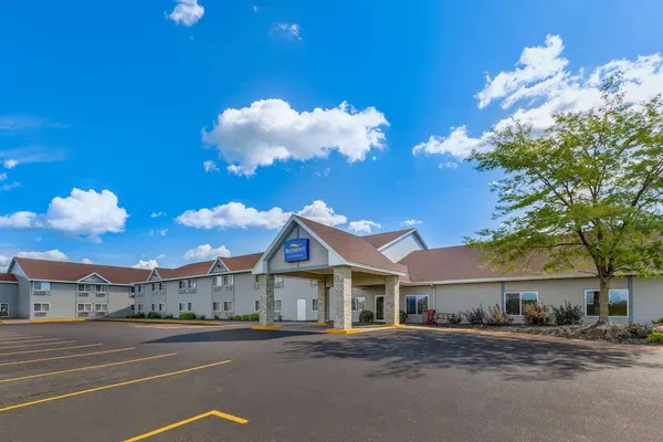 Photo 1 - Baymont by Wyndham Baldwin