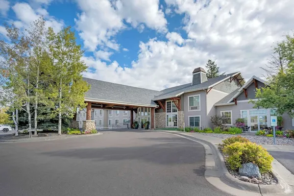 Photo 1 - Best Western Plus Kalispell/Glacier Park West Hotel & Suites