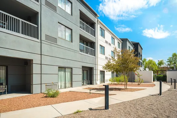 Photo 1 - Courtyard by Marriott El Paso Airport