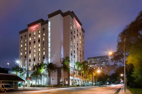 Photo 1 - Hampton Inn Ft. Lauderdale/Downtown Las Olas Area