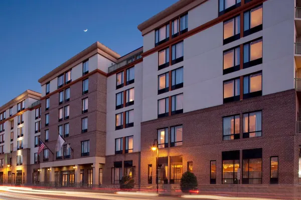 Photo 1 - DoubleTree by Hilton Hotel Savannah Historic District
