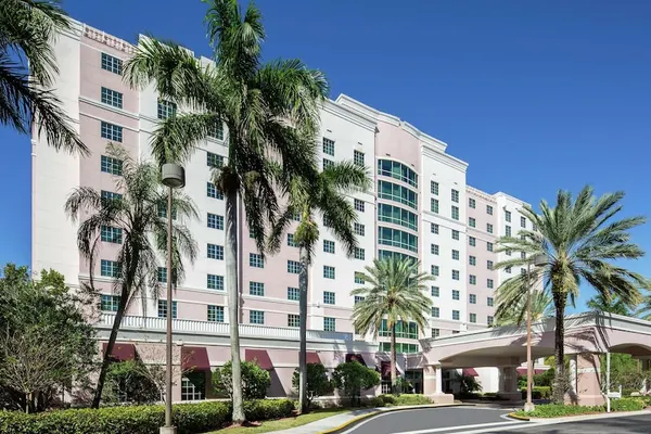 Photo 1 - DoubleTree by Hilton Sunrise - Sawgrass Mills