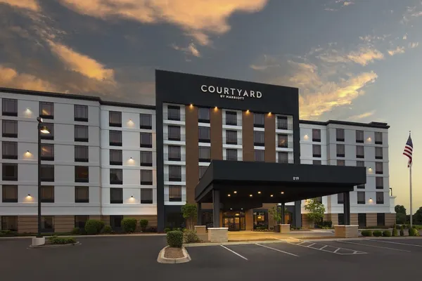 Photo 1 - Courtyard by Marriott Louisville Airport