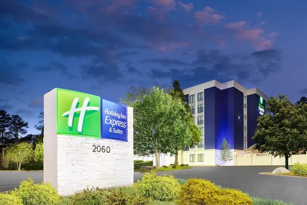 Photo 1 - Holiday Inn Express & Suites Atlanta - Tucker Northlake by IHG