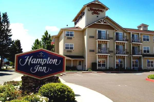 Photo 1 - Hampton Inn Ukiah CA