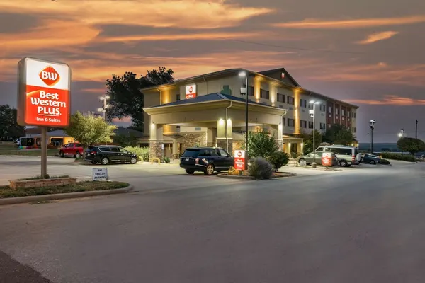 Photo 1 - Best Western Plus Shamrock Inn & Suites