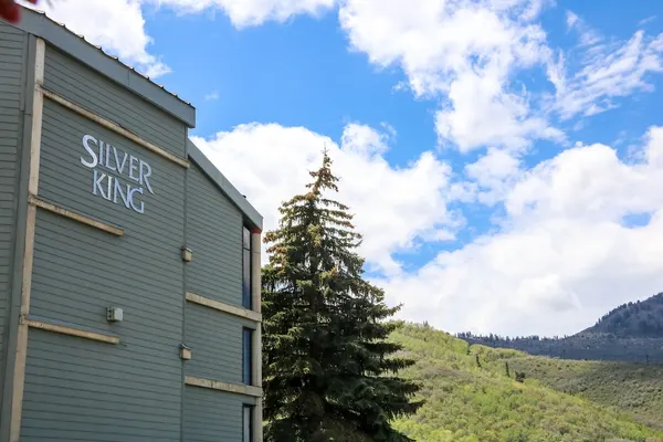 Photo 1 - Silver King by All Seasons Resort Lodging