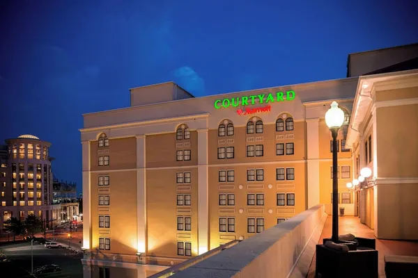 Photo 1 - Courtyard by Marriott Norfolk Downtown