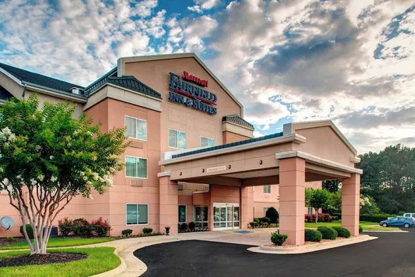 Photo 1 - Fairfield Inn & Suites by Marriott - Emporia